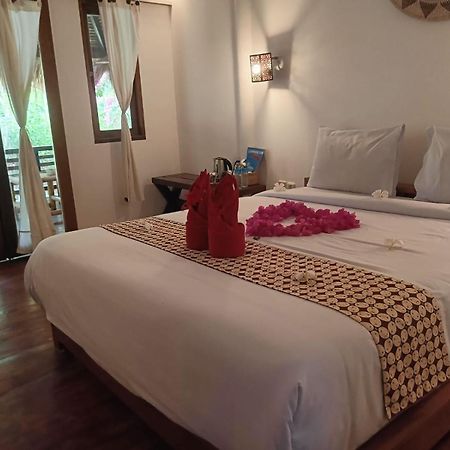 Gili Air Santay Bungalows Exterior photo